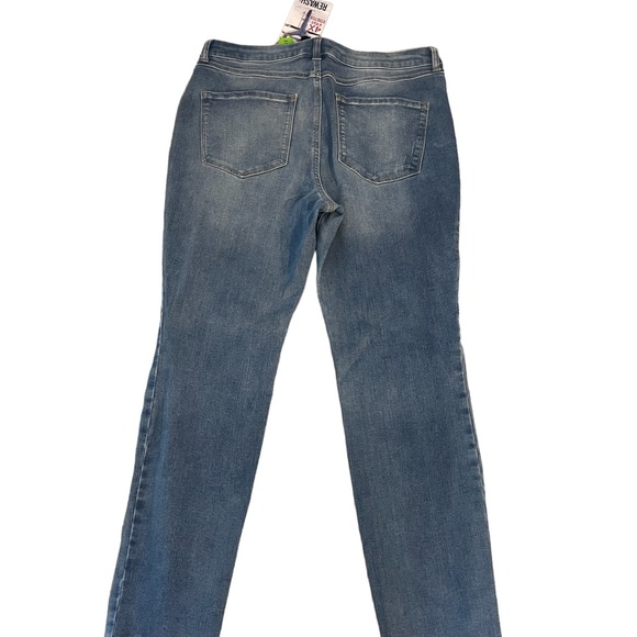Rewash Jeans - Picture 3 of 6
